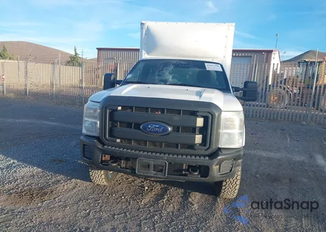 2015 Ford F-250 Xl z USA, uszkodzony, nr VIN 1FDBF2B60FED21631